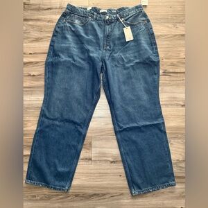 Good American Relaxed Fit Jeans in Deep Blue
